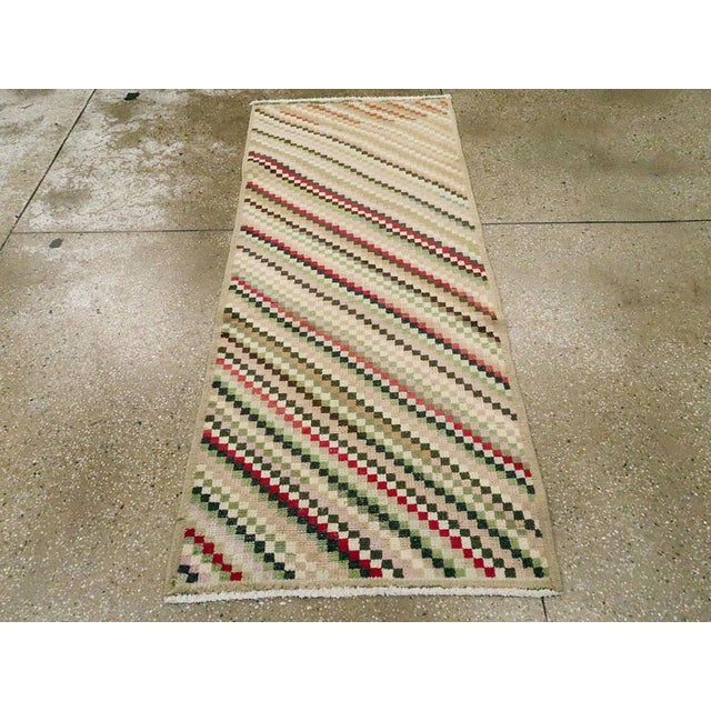 Mid 20th Century Galerie Shabab Collection Mid-20th Century Turkish Anatolian Rug For Sale - Image 5 of 10