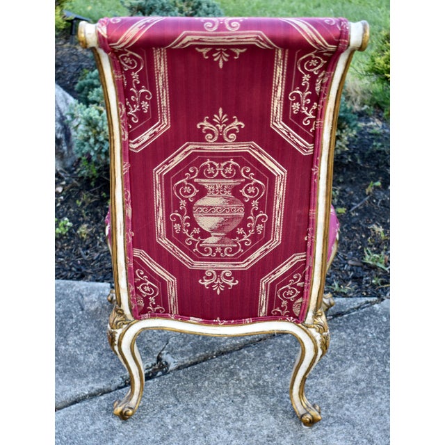 French Rococo Boudoir Side Chair Red Gold Giltwood Cabriole Leg Medallion Urn For Sale - Image 13 of 16