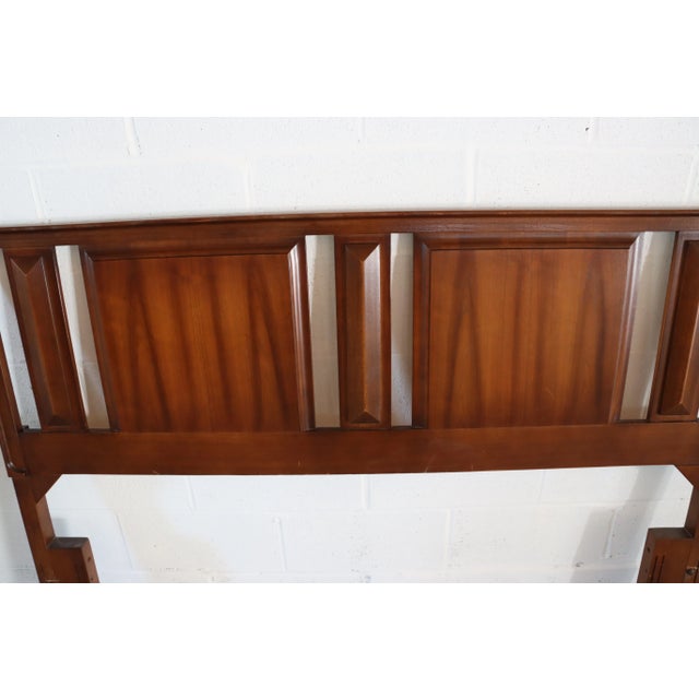 Drexel Attributed Mid Century Headboard Queen/Double For Sale In Philadelphia - Image 6 of 8