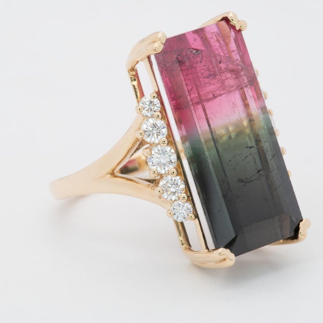 15.1Ct Bi-Color Tourmaline Ring With Earth Mined Diamond Accents: Solid 14k Gold, Size 6.75 For Sale In Columbus - Image 6 of 8