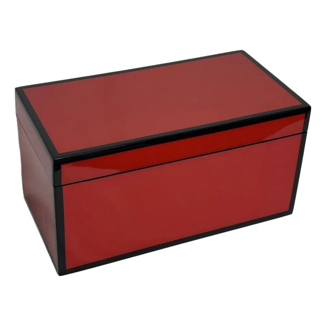 Hollywood Regency Style Lacquer Trinket Box Chinese Red and Black For Sale