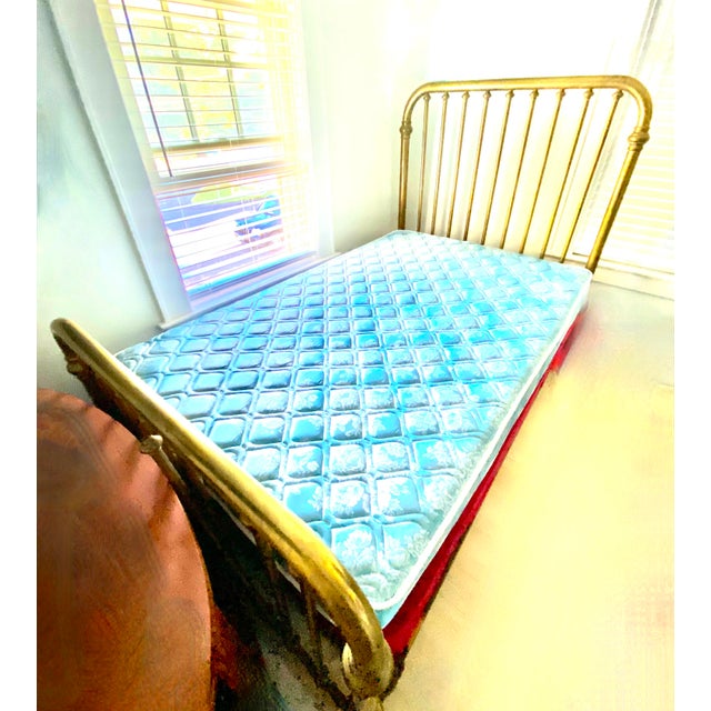 Antique Solid Brass Twin-and-a-Half Bed – c. 1900. Beautiful antique solid brass three-quarter (twin-and-a-half) bed...