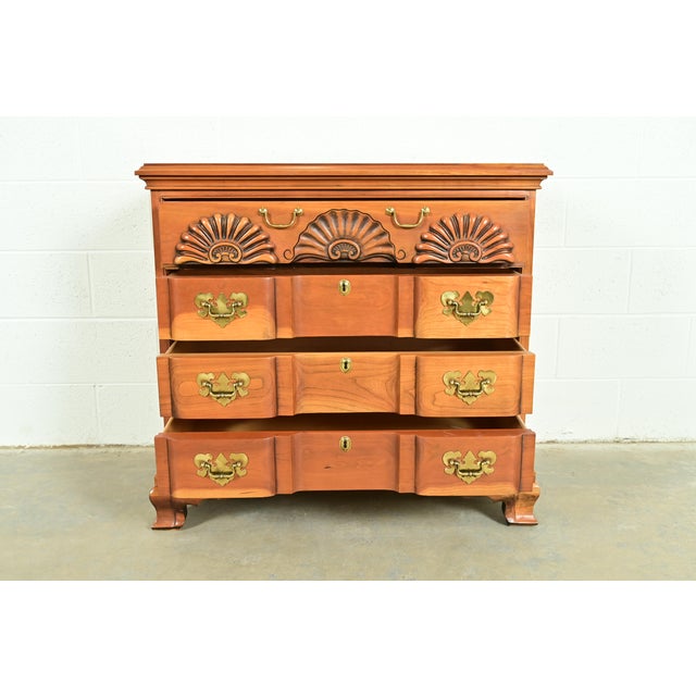 Late 20th Century Harden Furniture Georgian Solid Cherry Wood Three-Drawer Block Front Dresser or Chest of Drawers For Sale - Image 5 of 15