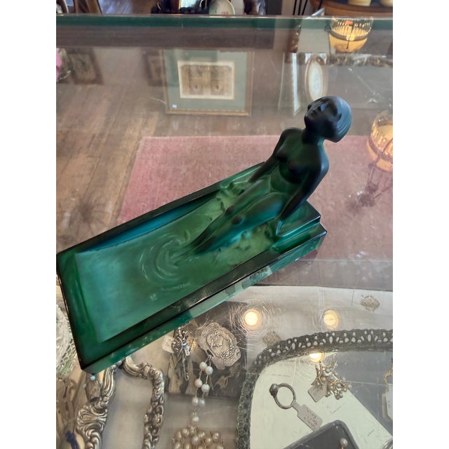 Green Art Deco Malachite Glass Nude Figural Ashtray For Sale - Image 8 of 16