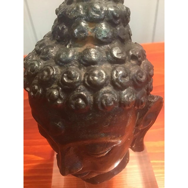 Antique Burmese Bronze Buddha Head with Acrylic Glass Base, 1900s For Sale - Image 6 of 9