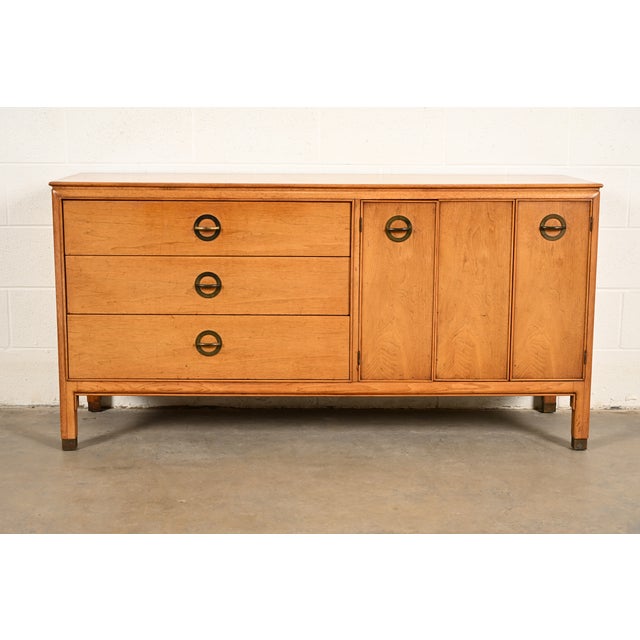 Century Furniture Mid-Century Modern Hollywood Regency Walnut Sideboard Credenza, Circa 1960s For Sale - Image 18 of 18