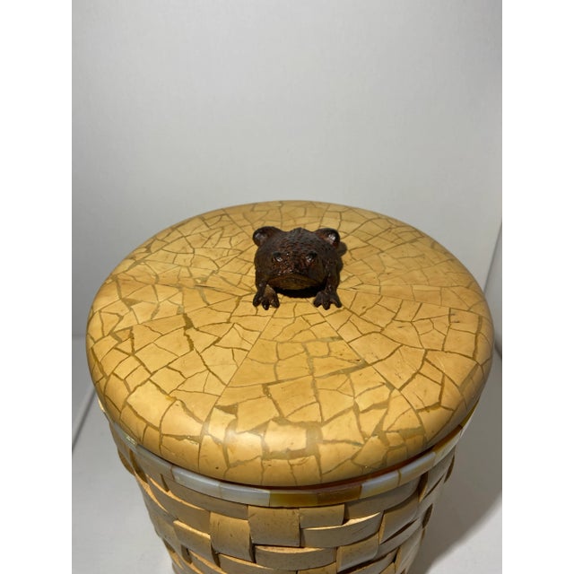 Vintage Wood and Shell Mother of Pearl Frog Ice Bucket - Euc For Sale - Image 4 of 12