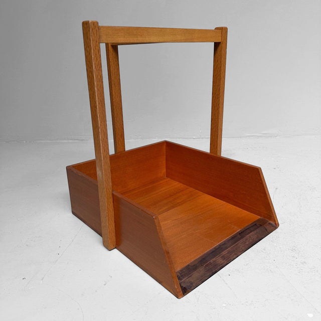 Mid-Century Modern Vintage Japanese Wooden Chiritori Dustpan with Copper Rim, 1960s For Sale - Image 3 of 14