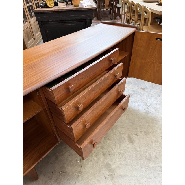 Teak Enfilade by John Herbert for A. Younger Ltd., 1960s For Sale - Image 6 of 14