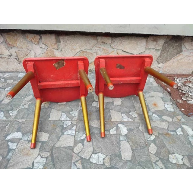 Brown Vintage Painted Flower Stands, Set of 2 For Sale - Image 8 of 9