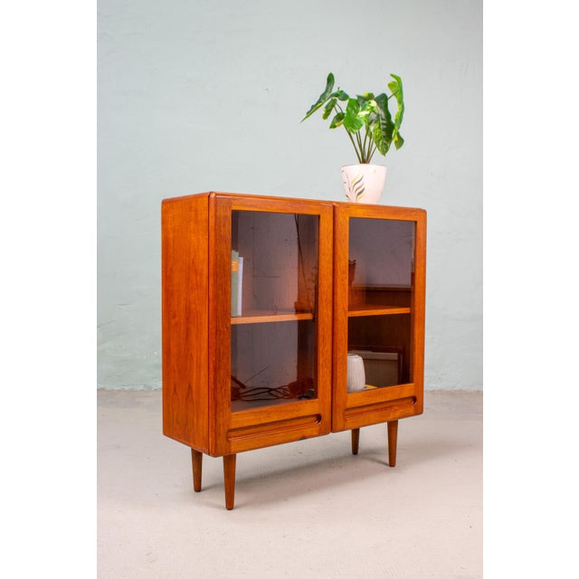 1960s Vintage Danish Teak Vitrine, 1960s For Sale - Image 5 of 18