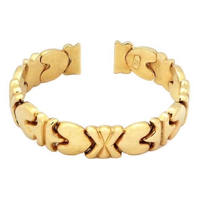 Mid 20th Century Hearts X Design 13mm Wide Flex 14k Yellow Gold Cuff Bracelet For Sale