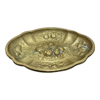 Vintage Brass Trinket or Jewelry Dish Featuring an Ornate, Embossed (Repoussé) Fruit and Vegetable Motif For Sale