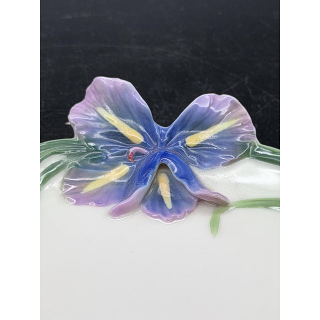 Long Tail Hummingbird Tea Cup and Saucer from the Franz Porcelain, 2000s, Set of 2 For Sale - Image 3 of 11