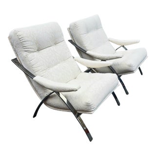 Pair of Vintage Cantilever Lounge Chairs Attributed to Carsons Furniture For Sale