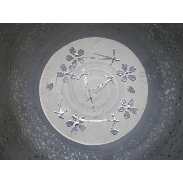 Contemporary Asian Studio Pottery Gold & Silver Metallic Flower Bowl For Sale - Image 4 of 7