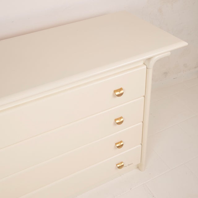 1980s Cream Lacquered Chest of Drawers by Pierre Cardin, 1980s For Sale - Image 5 of 18