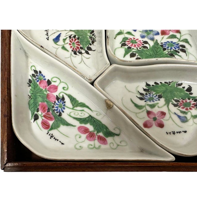 Early 20th Century Antique Chinese Famille Rose Sweetmeat Dishes Set With Wooden Box For Sale In Los Angeles - Image 6 of 12