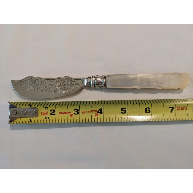 Birmingham 1850 Master Butter Knife Sterling Silver Mother-Of-Pearl For Sale - Image 10 of 12