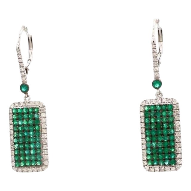 1.92 cts Natural zambian emerald & 0.18 cts diamond earring in 18k gold For Sale