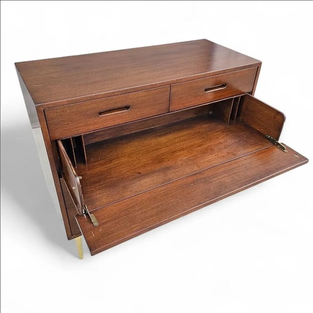 1960s Chest of Drawers by Edward Wormley for Dunbarchest Of For Sale - Image 9 of 18