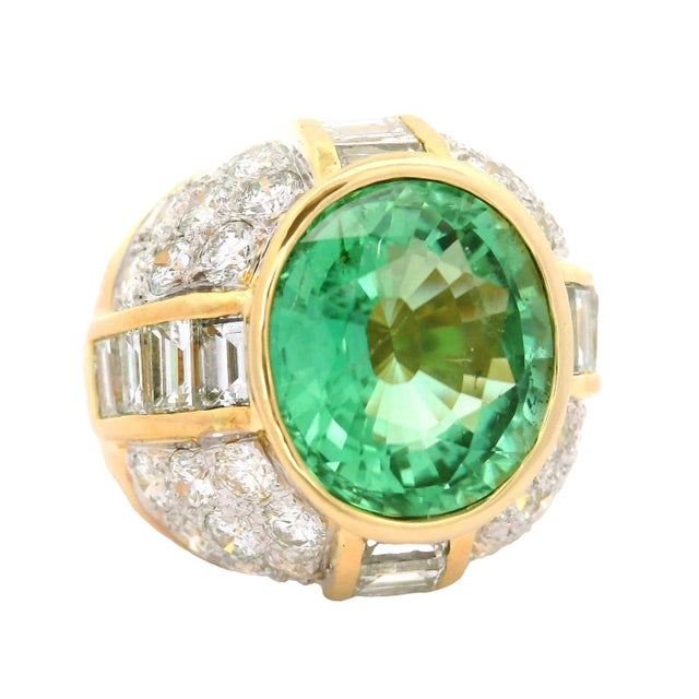 Contemporary 5.99 Carat Neon-Green Paraiba Tourmaline Diamond 18k Yellow Gold Ring, Aigs Cert, Size 5.75 For Sale - Image 3 of 8