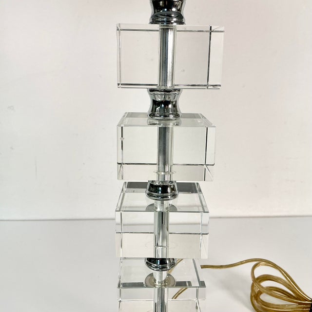 1970s Vintage Contemporary Modern Stacking Square Lucite Cubes Table Lamp For Sale - Image 9 of 16