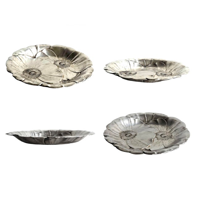 English Mid 20th Century Wallace Silver-Plate Poppy Platter Model 715 For Sale - Image 3 of 16