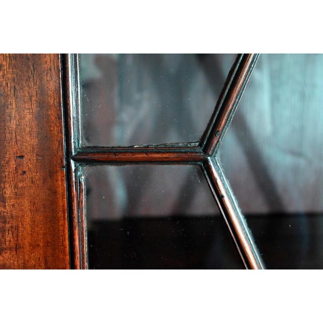 Mahogany Bookcase Cabinet, England, 1900s For Sale - Image 9 of 18