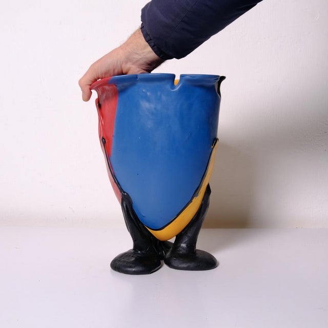 Amazonia Tripod Vase by Gaetano Pesce, 2008 For Sale - Image 7 of 18