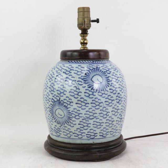 Mid 20th Century Blue and White Antique Porcelain Vase Lamp With Cobalt Scalloped Cloud Motif on Wood Base For Sale - Image 5 of 12