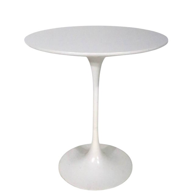 White Pr. Space Age Mid Century Pedestal Side Tables by Braakman After Saarinen For Sale - Image 8 of 12