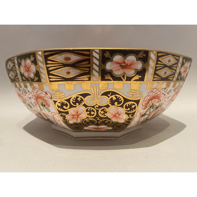 Royal Crown Derby Octagonal Bowl Imari Witches Pattern 6299 Date 1918 For Sale In Palm Springs - Image 6 of 10