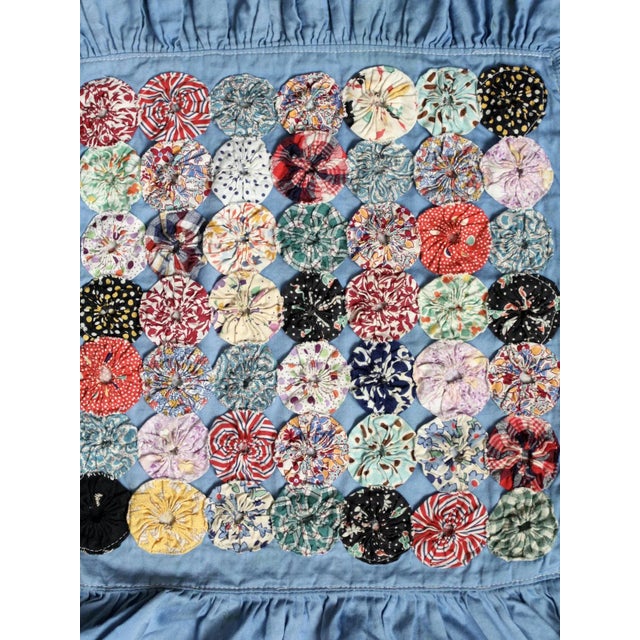 Vintage Yo-Yo Quilted Pillow Cover For Sale - Image 6 of 9