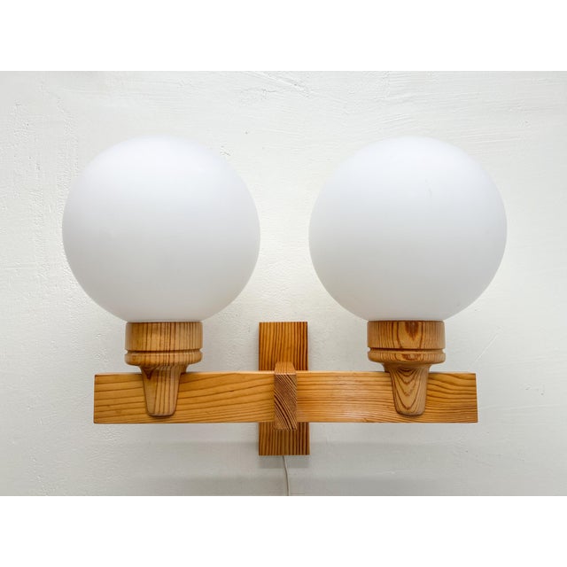 Mid-Century Pine and Opaline Wall Lamp by Uno Dahlén for Aneta, 1970s For Sale - Image 12 of 12