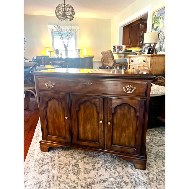 Wood 1980s Statton Trutype Americana Cherry Flip Top Server For Sale - Image 7 of 15