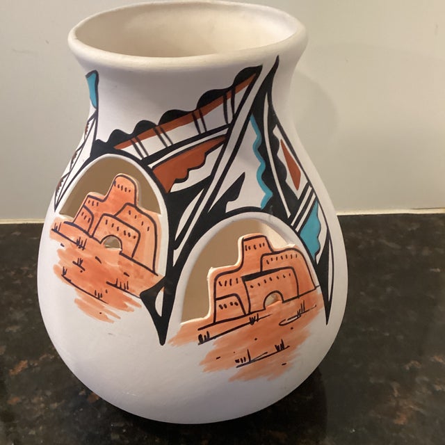 Early 20th Century Native American Vases For Sale - Image 5 of 11