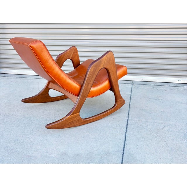 Mid Century Walnut and Leather Rocking Chair Attributed to Adrian Pearsall For Sale - Image 12 of 12
