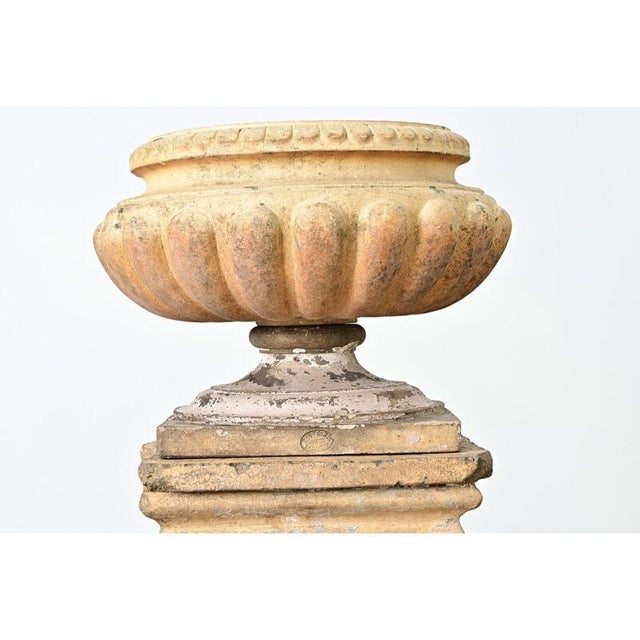 English 19th Century Doulton Campania Urn on Pedestal For Sale - Image 9 of 12