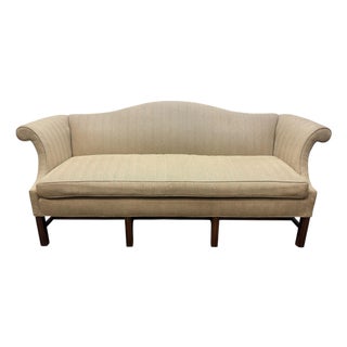 Vintage Kittinger Chippendale Style Mahogany Frame Camel Back Textured Herringbone Sofa For Sale