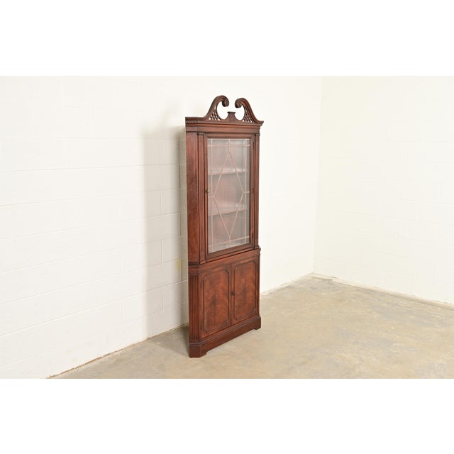 Baker Furniture Company Baker Furniture Style Georgian Flame Mahogany Corner Cabinet, Circa 1940s For Sale - Image 4 of 10