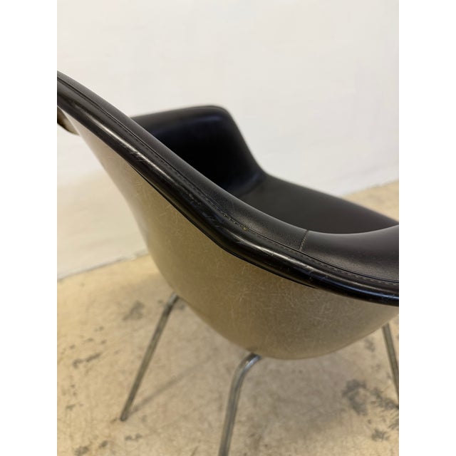 Herman Miller Black Naugahyde Arm Chair by Charles and Ray Eames, 1950 For Sale - Image 9 of 16
