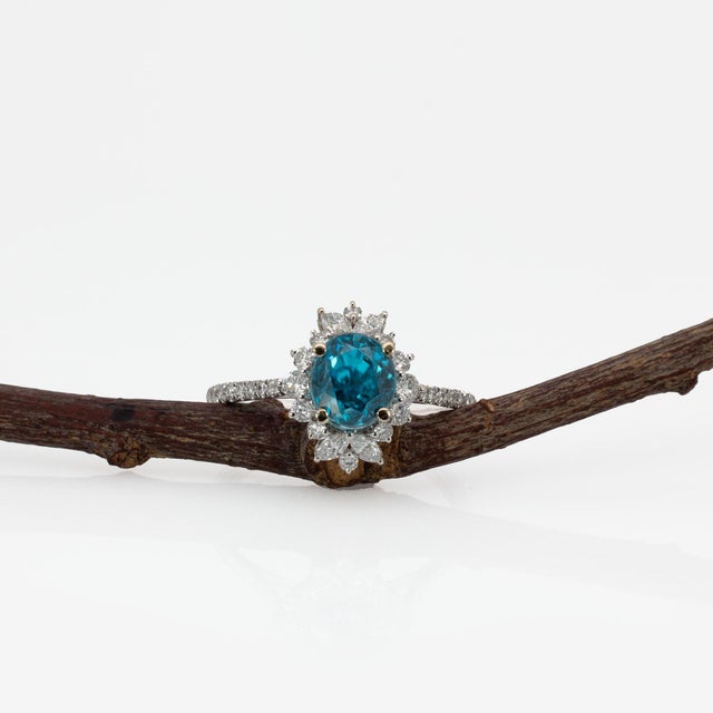 2.1cts Blue Zircon Ring With Natural Diamonds Halo: Solid 14k Gold, Oval 6.6x6mm For Sale - Image 4 of 9