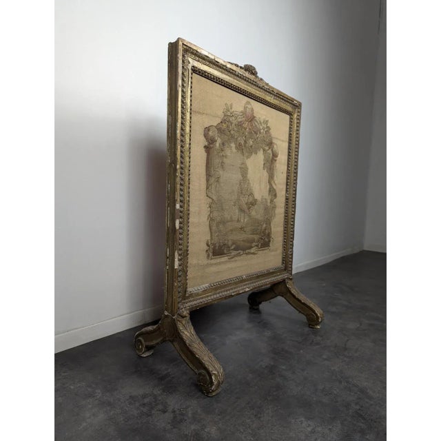 Louis XVI Style Fire Screen in Gilded Wood, in Very Good conditions.