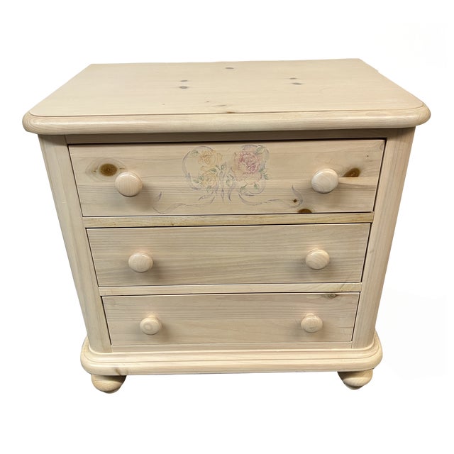 Thomasville First Impressions Ribbons & Bows Night Stand Chairish
