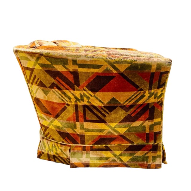 The original geometric fabric has so many amazing colors within. There is bright yellow, green, orange, to name a few! IG:...