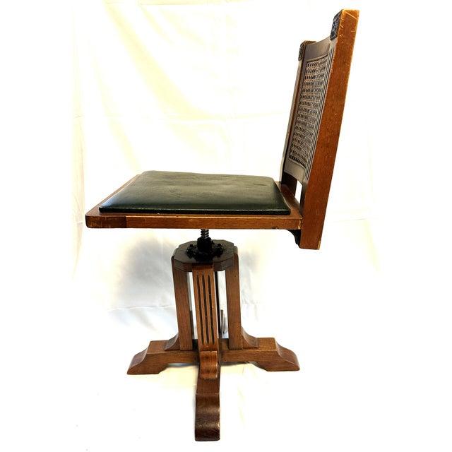 Early 20th Century Prairie School W. D. Allison. Physicians Examination Chair For Sale - Image 4 of 11