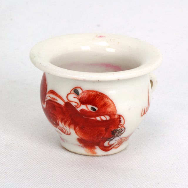 Chinese Pair of Antique Chinese Porcelain Cage Bird Feeders With Foo Dogs C 1900 For Sale - Image 3 of 15