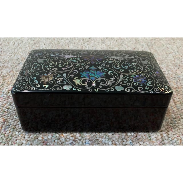 Black lacquer Korean box with red felt interior