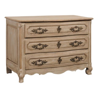 18th Century French Louis XV Beige Serpentine Commode For Sale